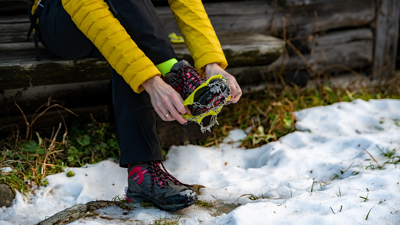 Microspikes vs. Crampons: Choosing the Right Gear for Your Winter Hiking 18